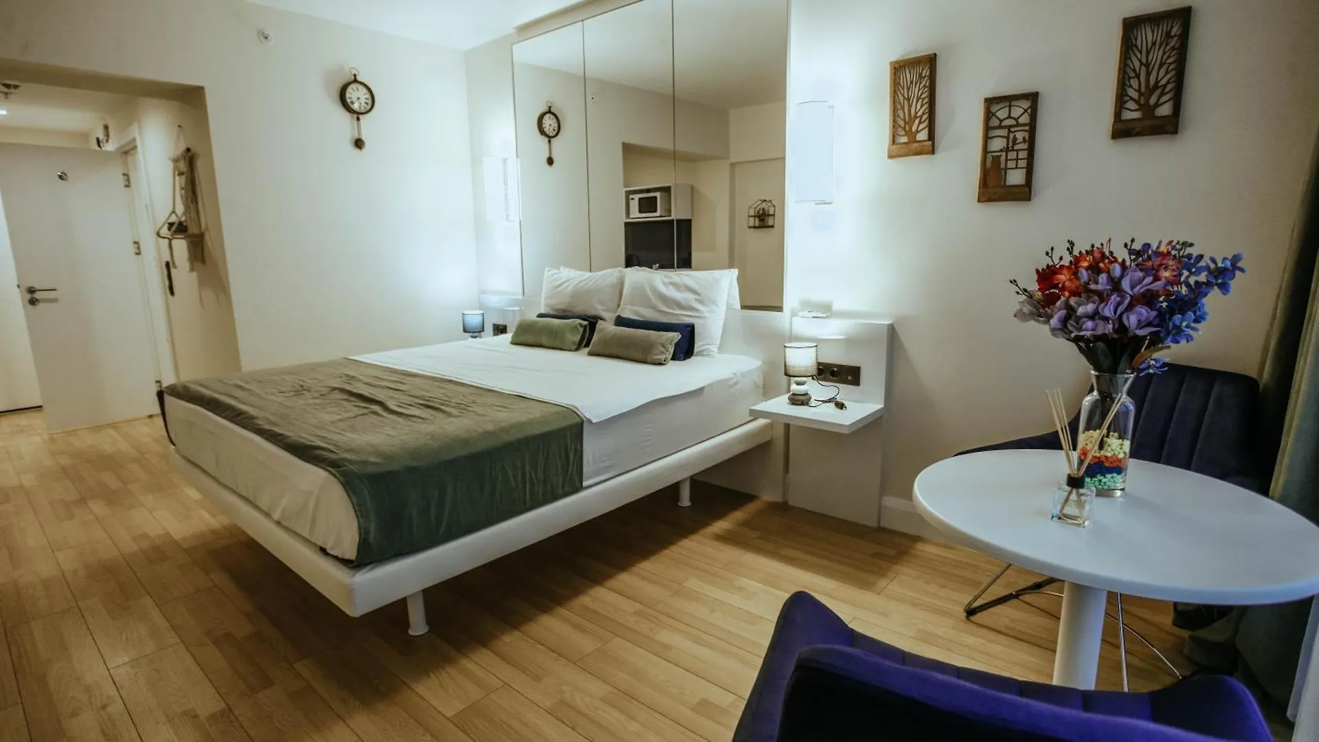 Golden Horizon Aparthotel In Orbi City Batumi