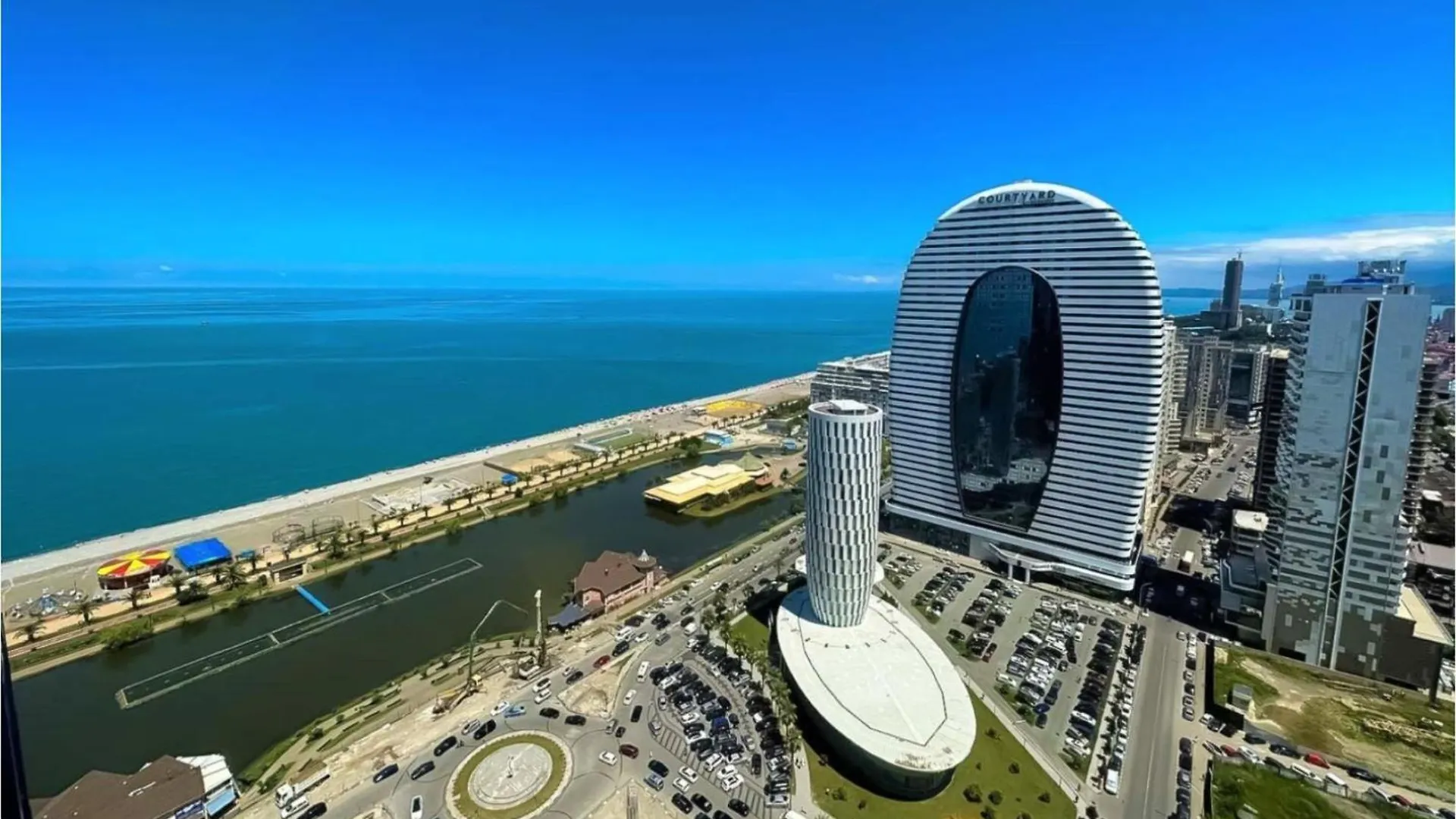 Golden Horizon Aparthotel In Orbi City Batum