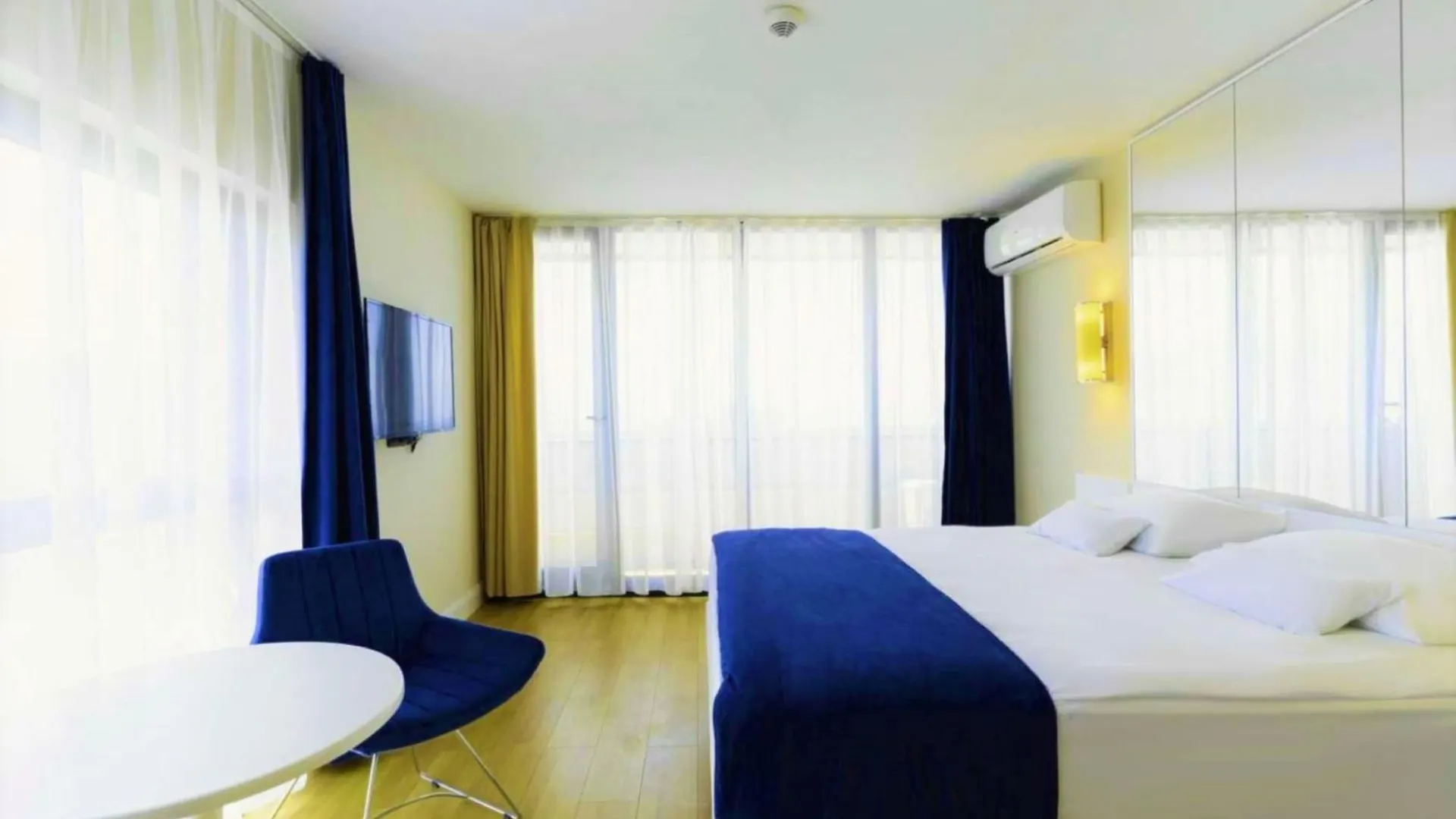 Golden Horizon Aparthotel In Orbi City Batum