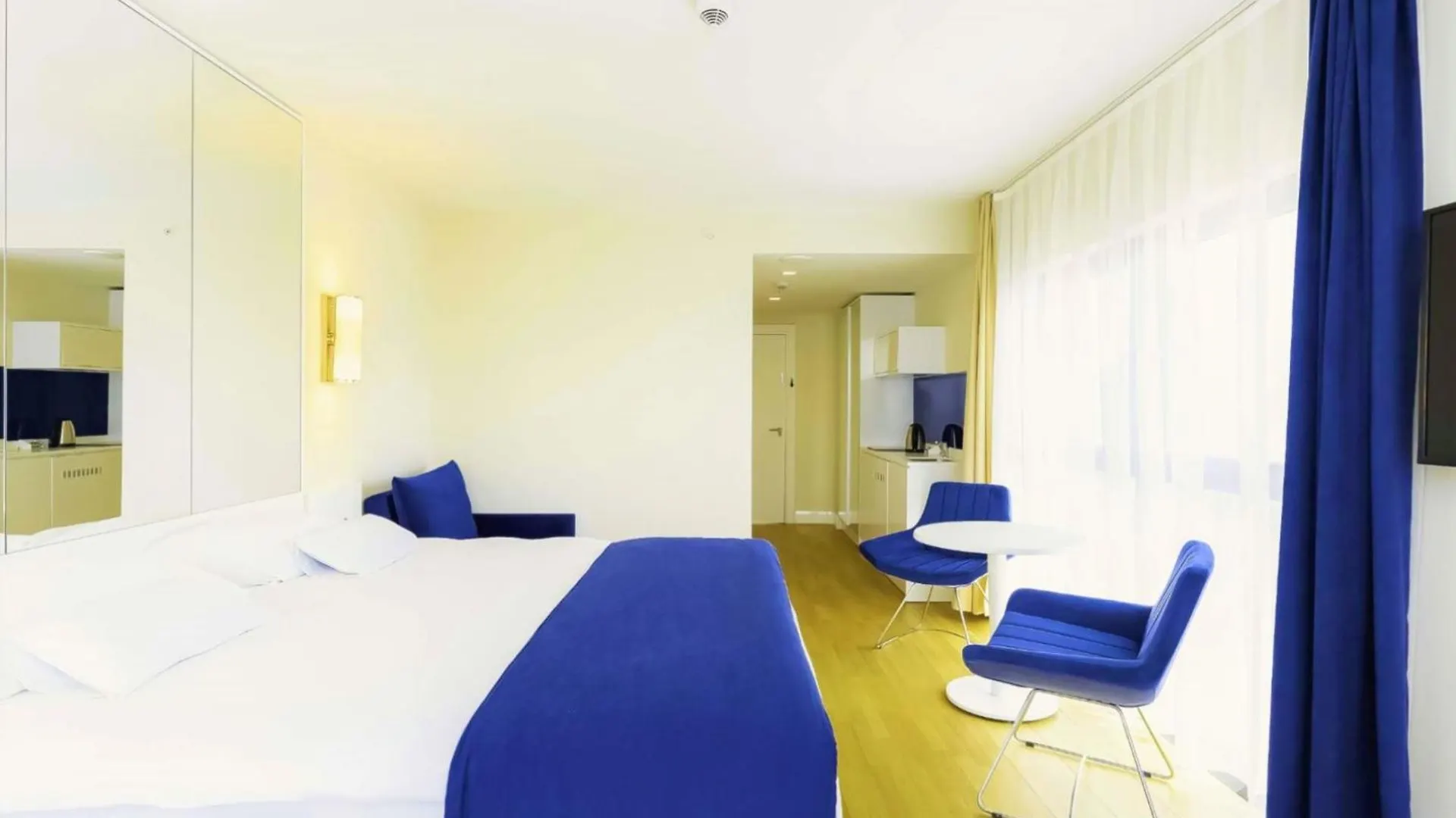 Golden Horizon Aparthotel In Orbi City Batum