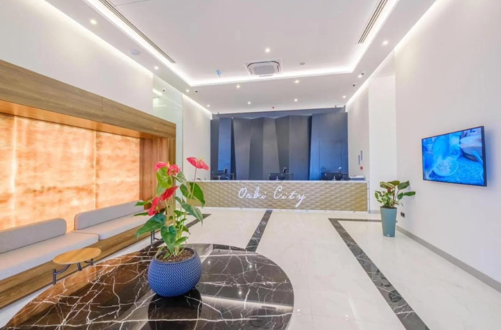 Golden Horizon Aparthotel In Orbi City Batum 5*,  Gürcistan
